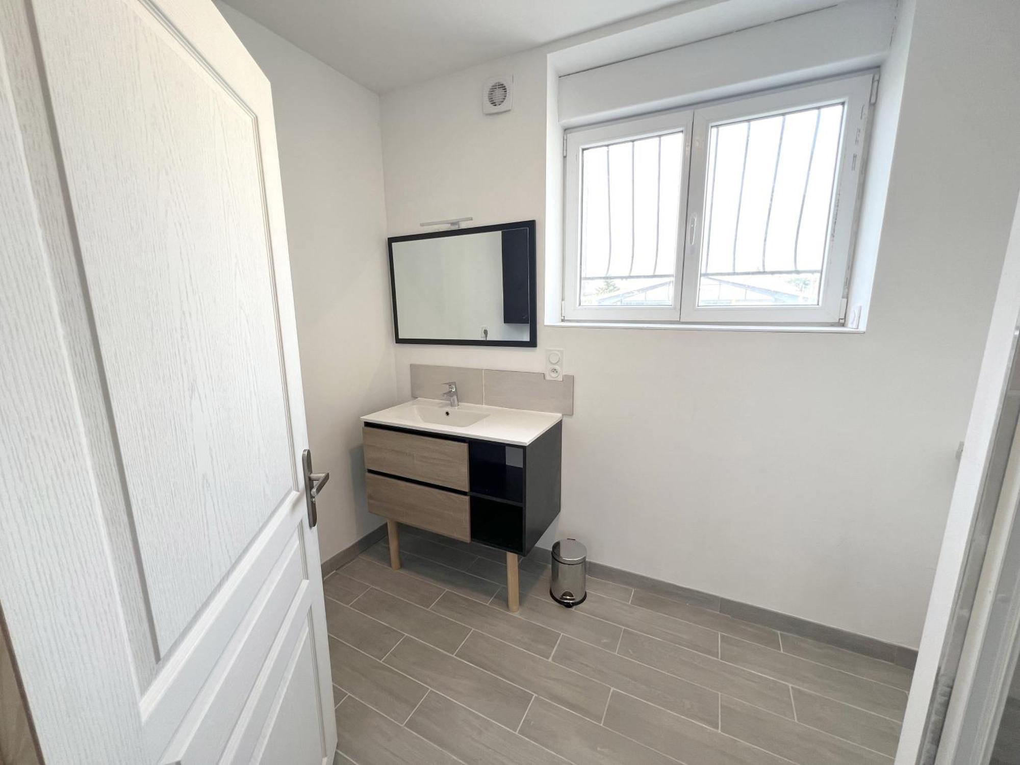 178B - Appartement T2 Tout Confort - Wifi Netflix Le Gond-Pontouvre ภายนอก รูปภาพ